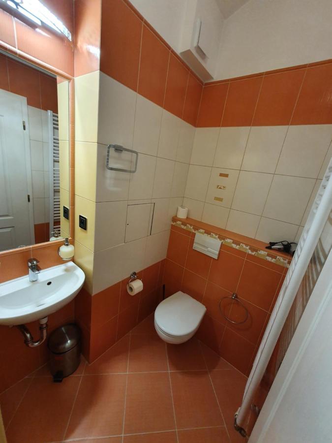 Evergreen Apartments Hotel Карлови Вари Екстериор снимка