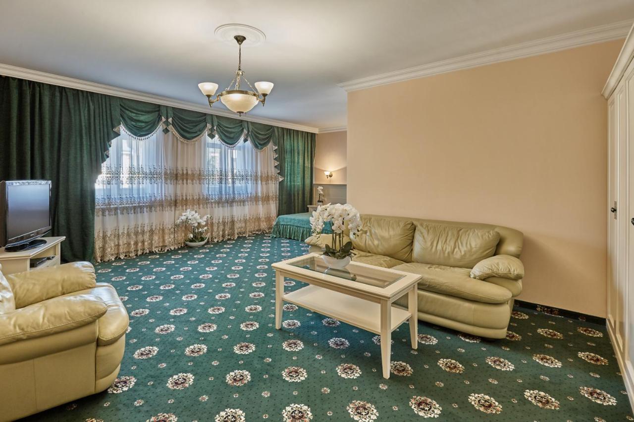 Evergreen Apartments Hotel Карлови Вари Екстериор снимка