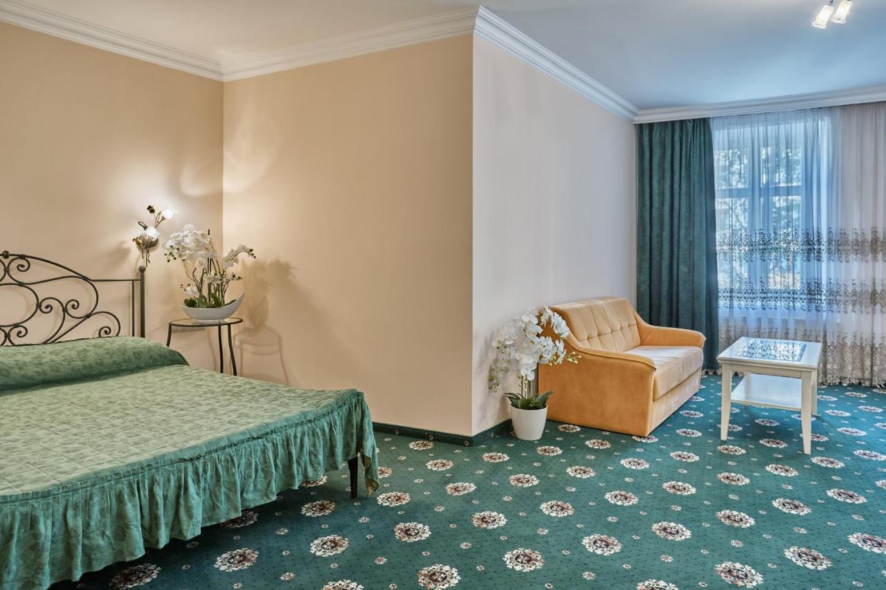 Evergreen Apartments Hotel Карлови Вари Екстериор снимка
